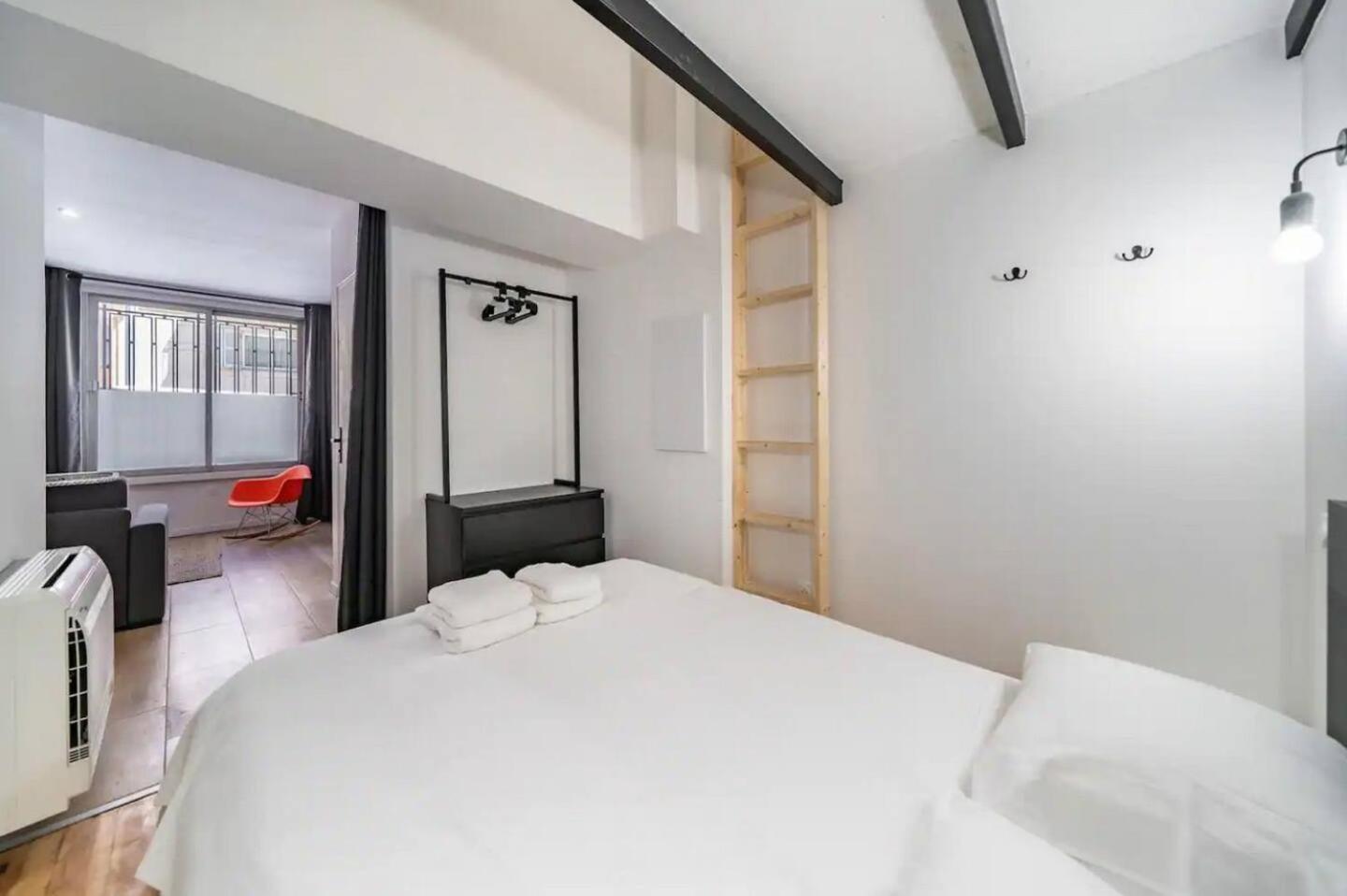 Steps From The Palace, Beach, Center Appartement Cannes